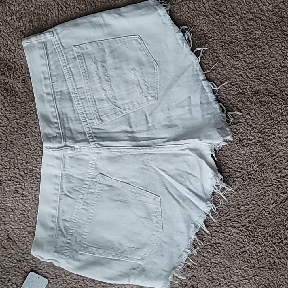 NWT We the Free Loving Good Vibrations Shorts, Size 26, Color Spring Whi… - Picture 4 of 4